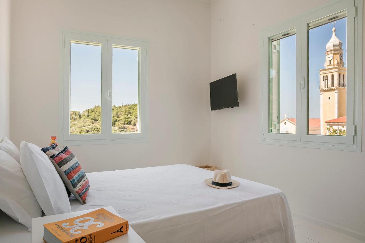Bohemian Nest - Cheerful 2-Bedroom Villa With Pool Dhavgáta Exterior photo
