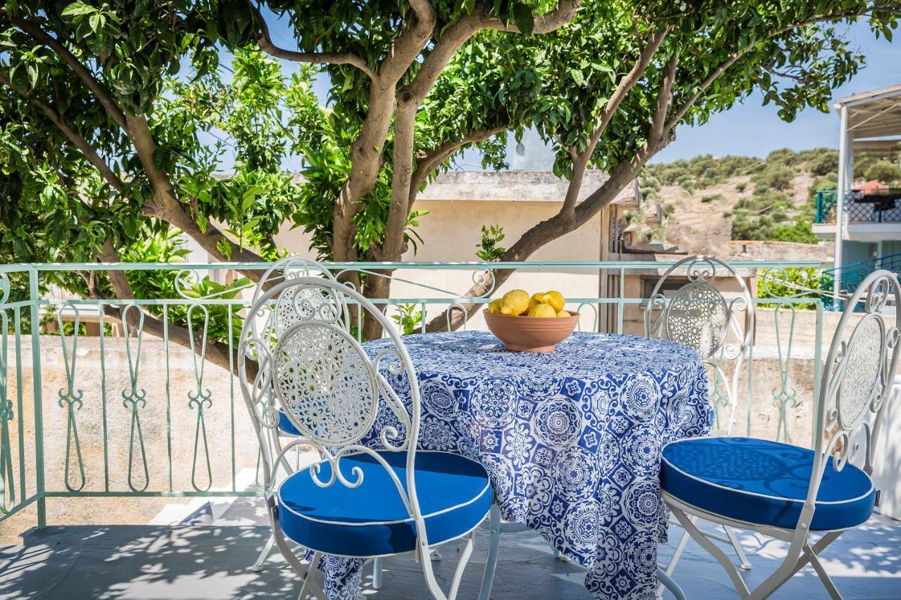 Bohemian Nest - Cheerful 2-Bedroom Villa With Pool Dhavgáta Exterior photo