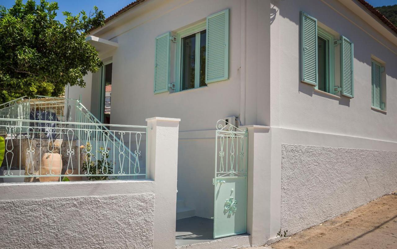 Bohemian Nest - Cheerful 2-Bedroom Villa With Pool Dhavgáta Exterior photo
